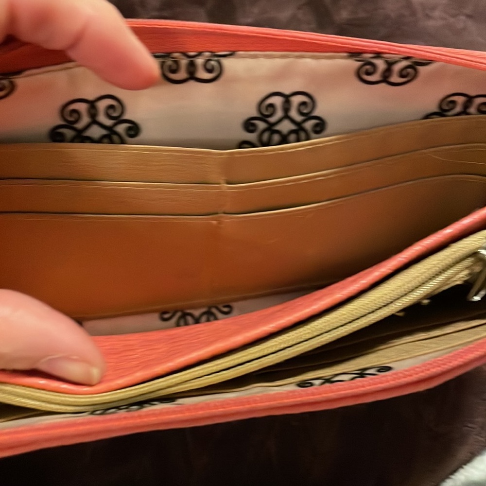 Jessica Simpson Wallet - Picture 7 of 8